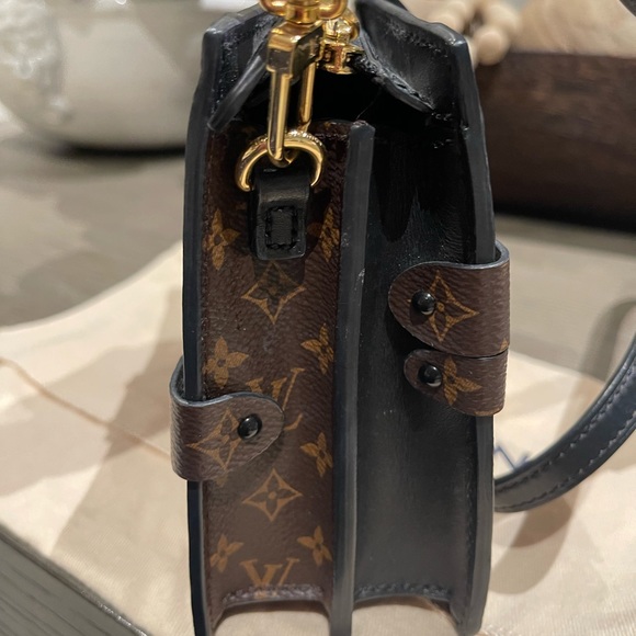 Louis Vuitton trunk clutch reverse monogram - Picture 10 of 15